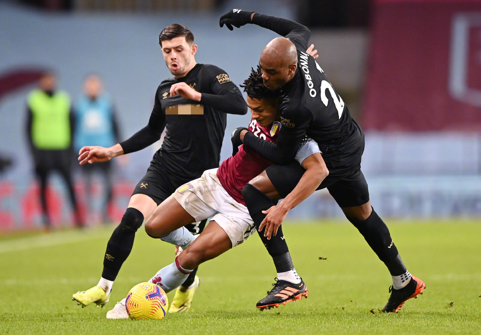 但他的高薪 但他的高薪